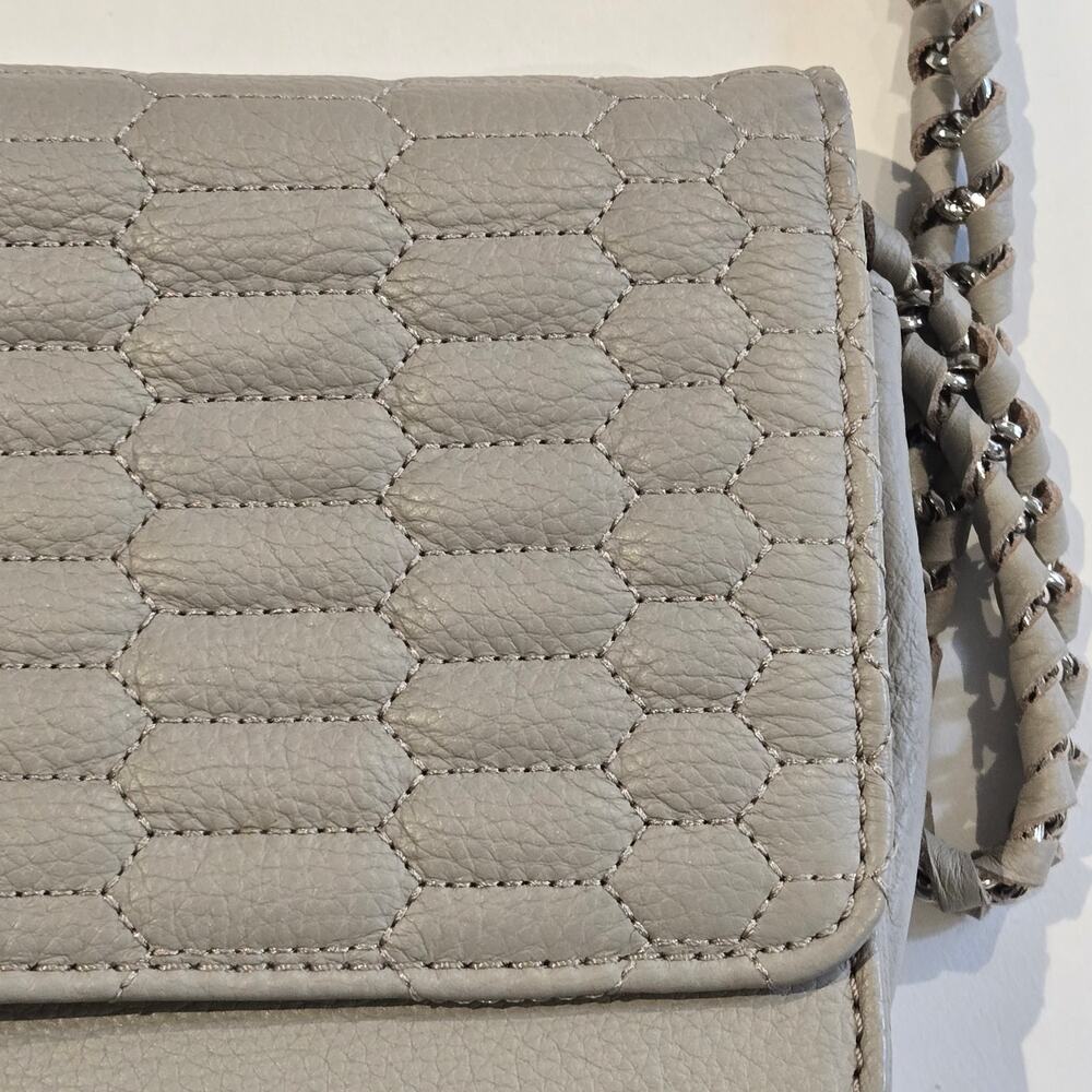 Aimee Kestenberg Quilted Leather Convertible Crossbody Clutch Chain Strap Beige - Picture 11 of 14